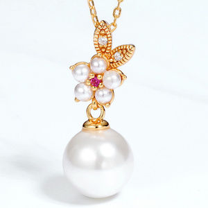 Pearl Bloom Pendant Yellow Gold Plated No Chain